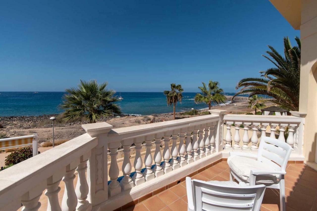 Exclusive On The First Line Of The Ocean With A Private Heated Pool