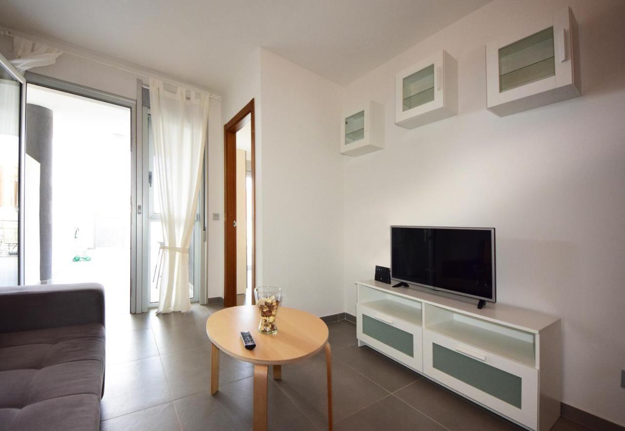 Apartment Magnificent On The Beach 