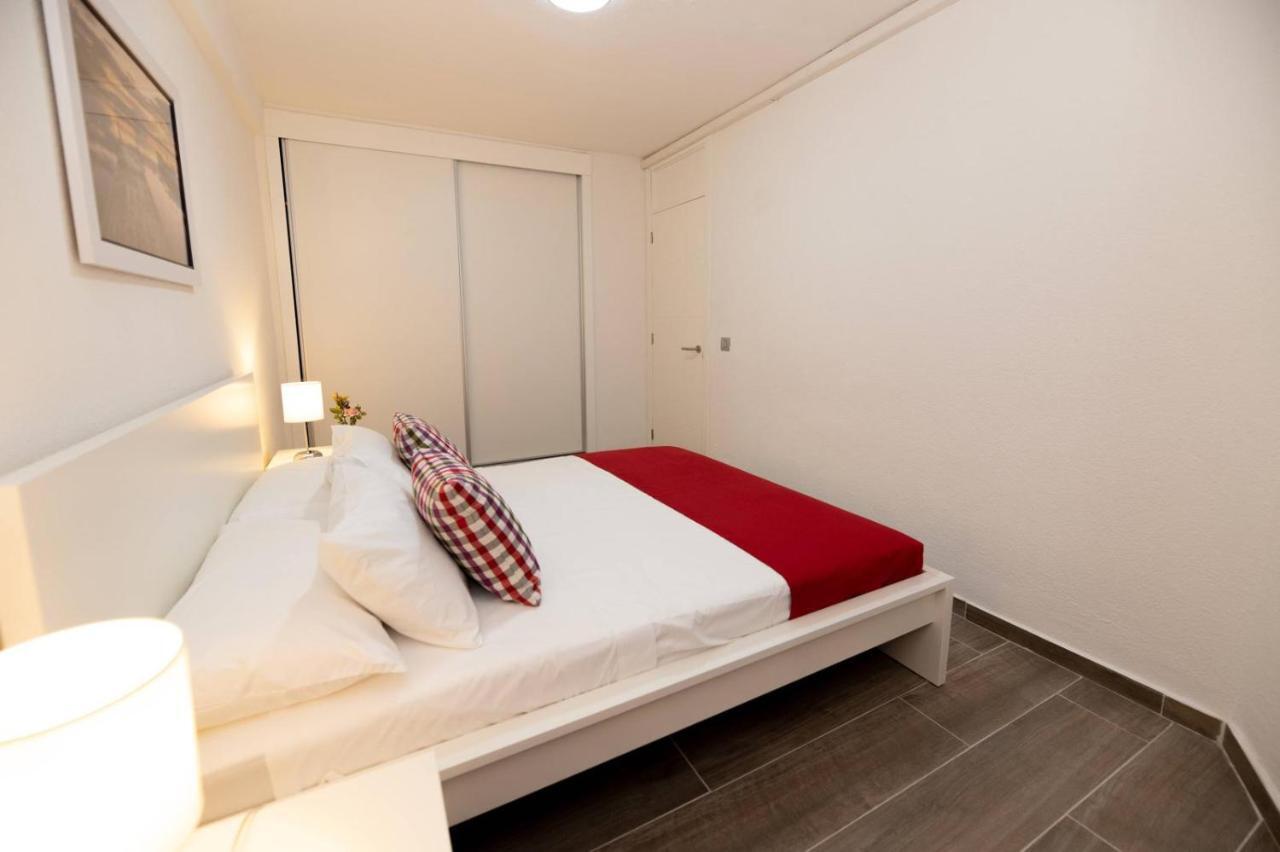 Modern With Pool And Wifi Playa Fanabe