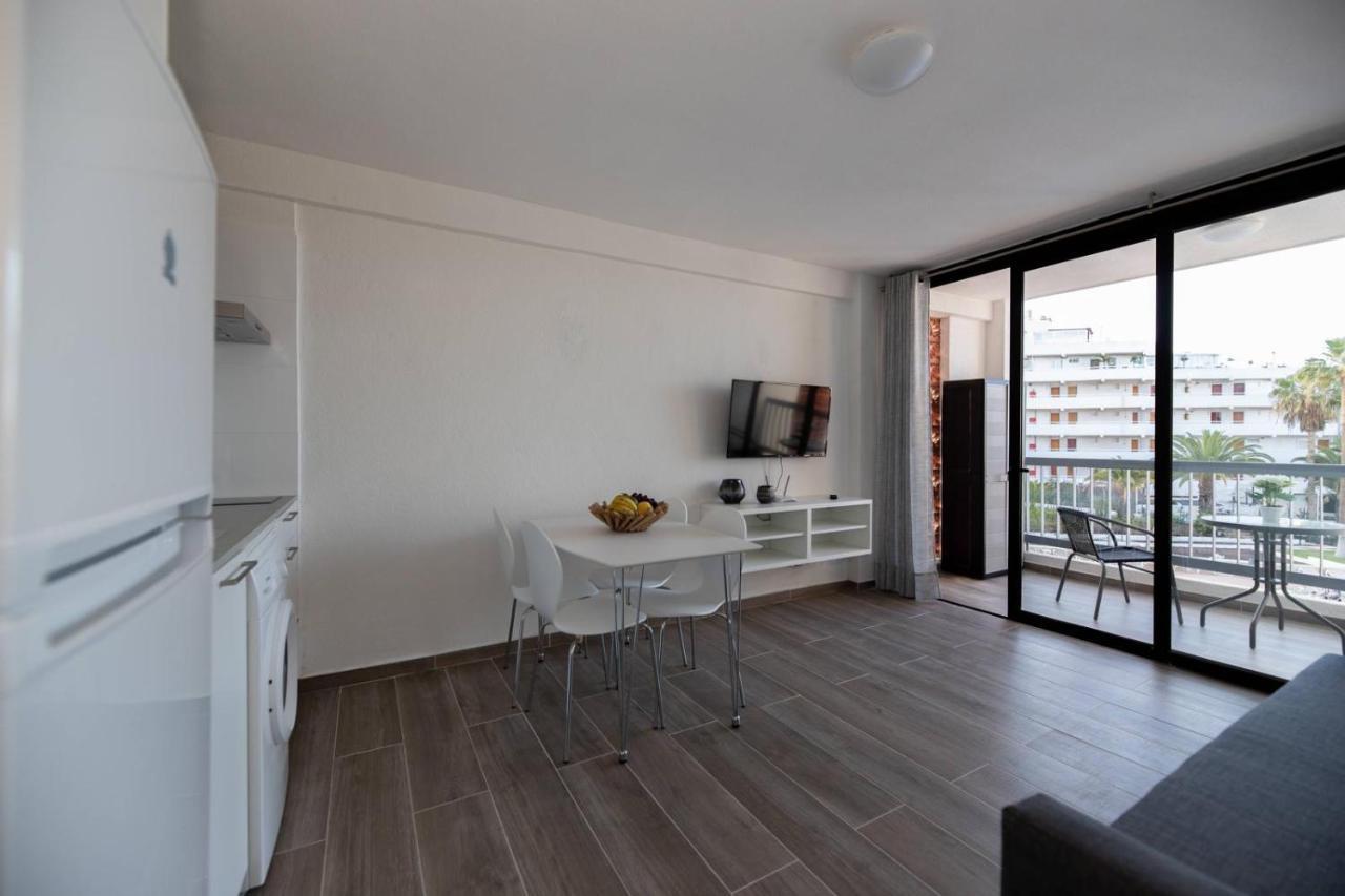 Modern With Pool And Wifi Playa Fanabe