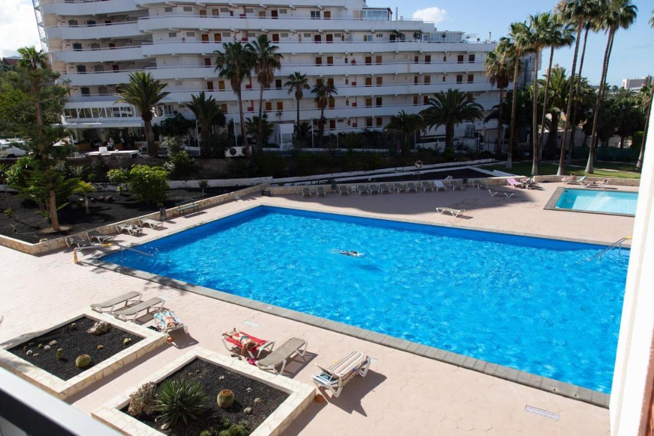 Apartment Modern With Pool And Wifi