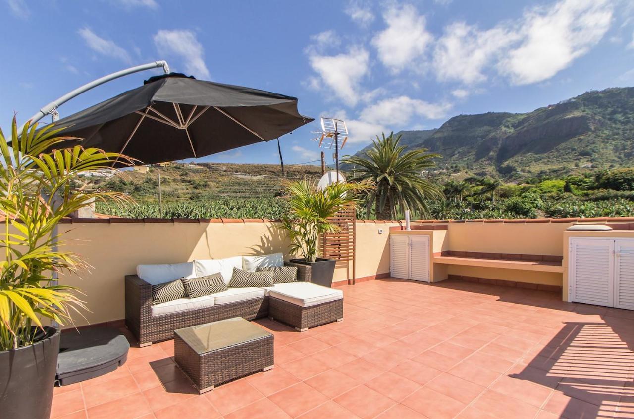 Villa In Protected Space In Front Of The Sea Los Realejos