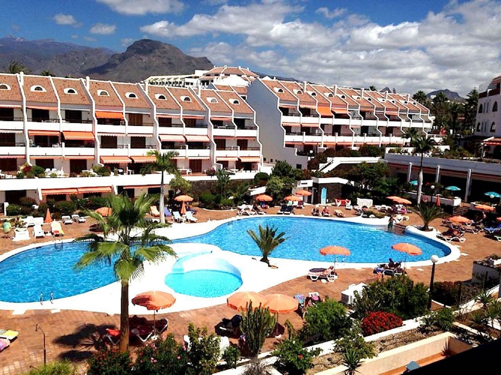 Santiago Complex Side Sea View