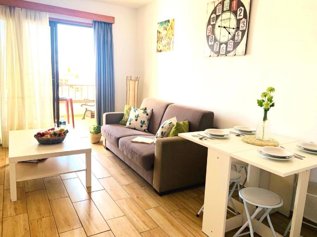 Apartment Amazing Sea Views In Cactus Blanco Los Cristianos (Tenerife)