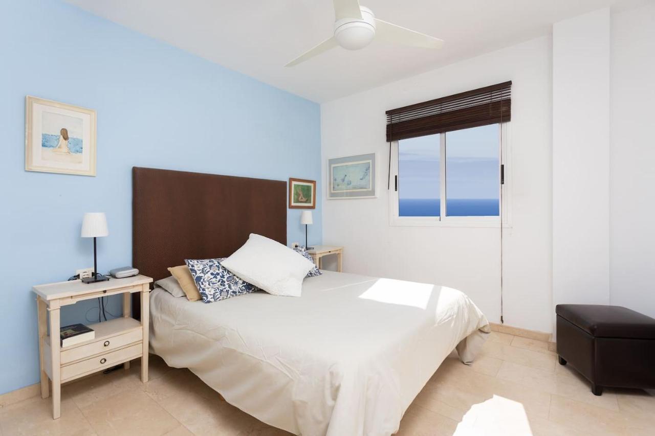 Modern 2bedroom Seaviews & Wifi *