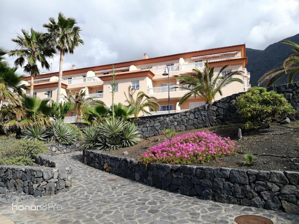 The Terrace On The Sea