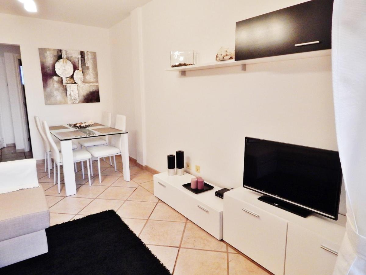 Apartment Lovely El Duque *