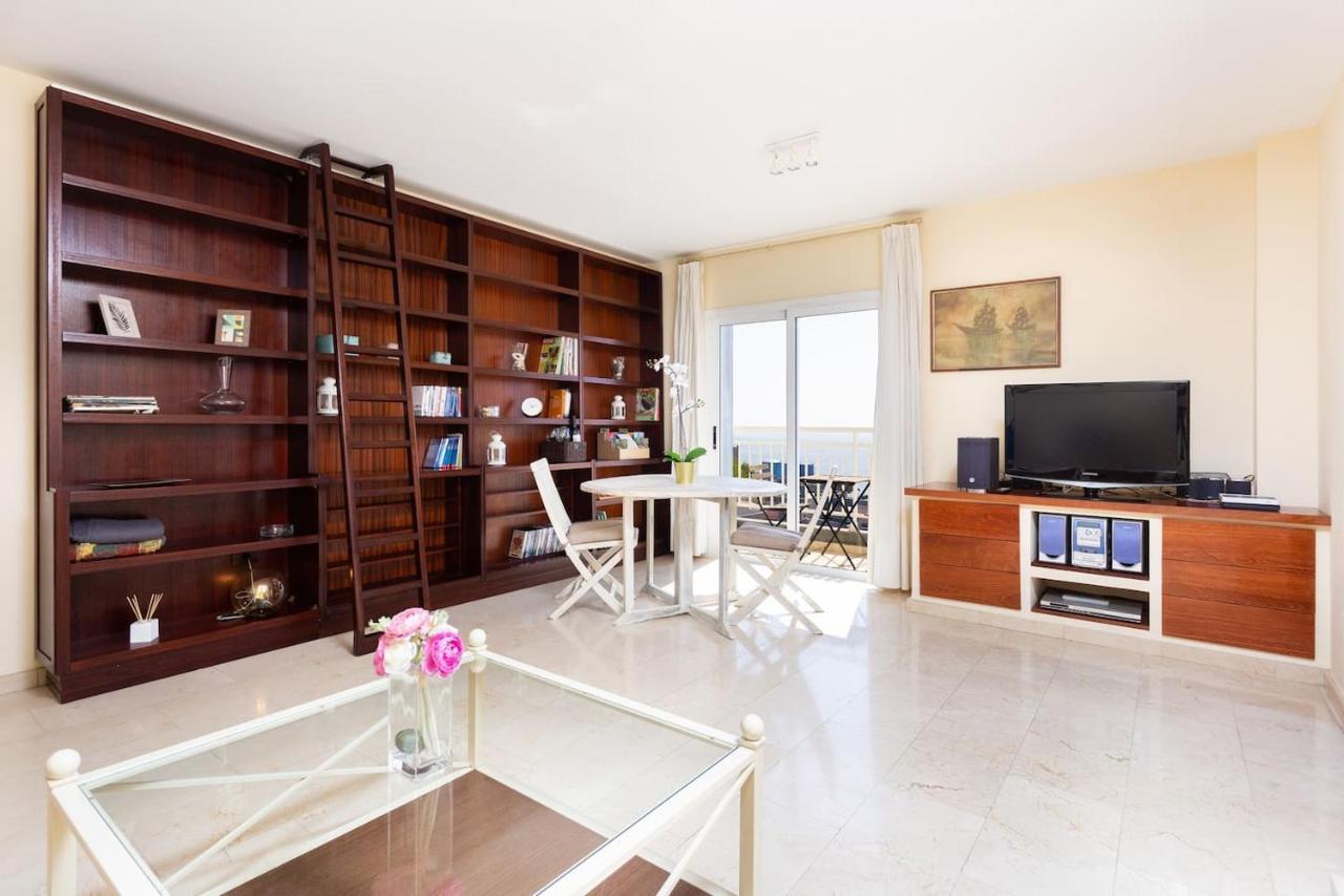 Modern 2bedroom Seaviews & Wifi *