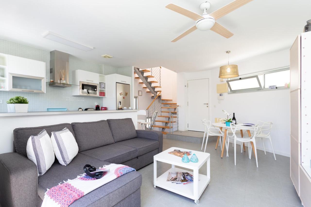 Apartment Luxury Beachfront Penthouse *