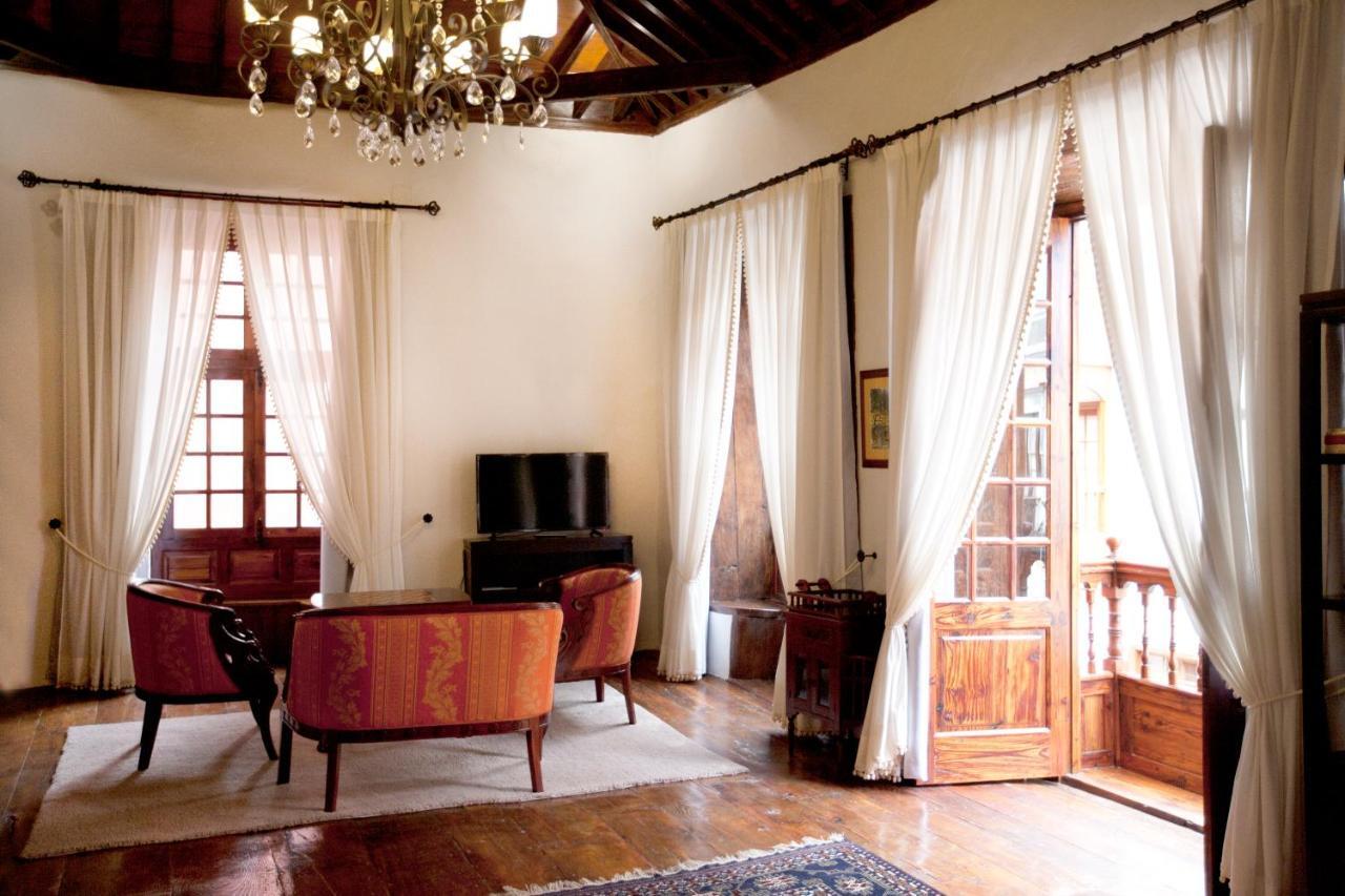 Casa Roja