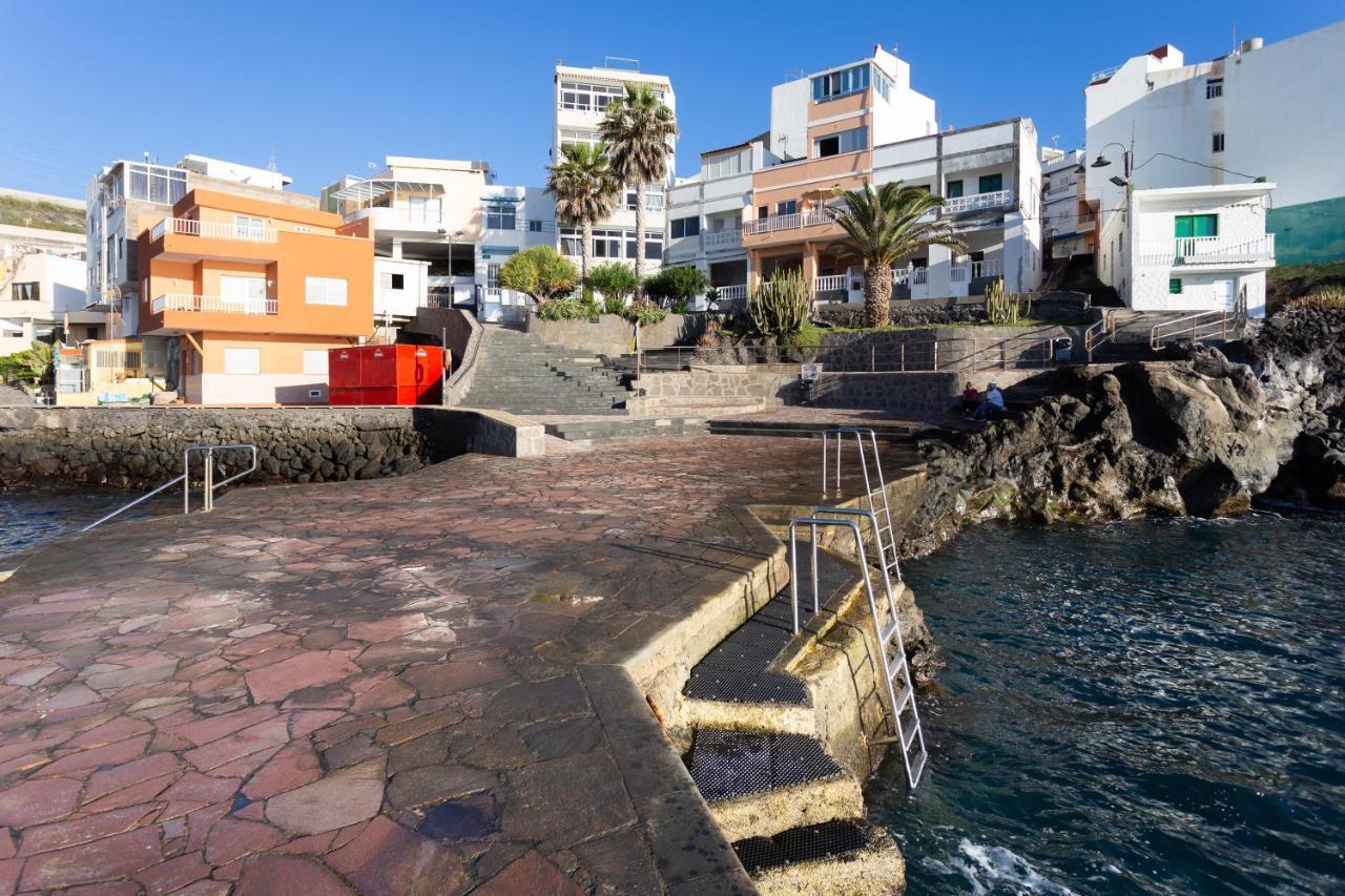 Hébergement de vacances Home2book Stunning Sea Front House