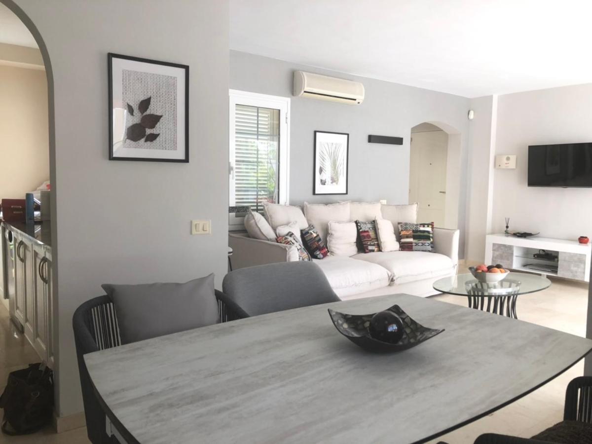 Villa Seaside Luxurous Private 3 Bedroom With Swimming Pool