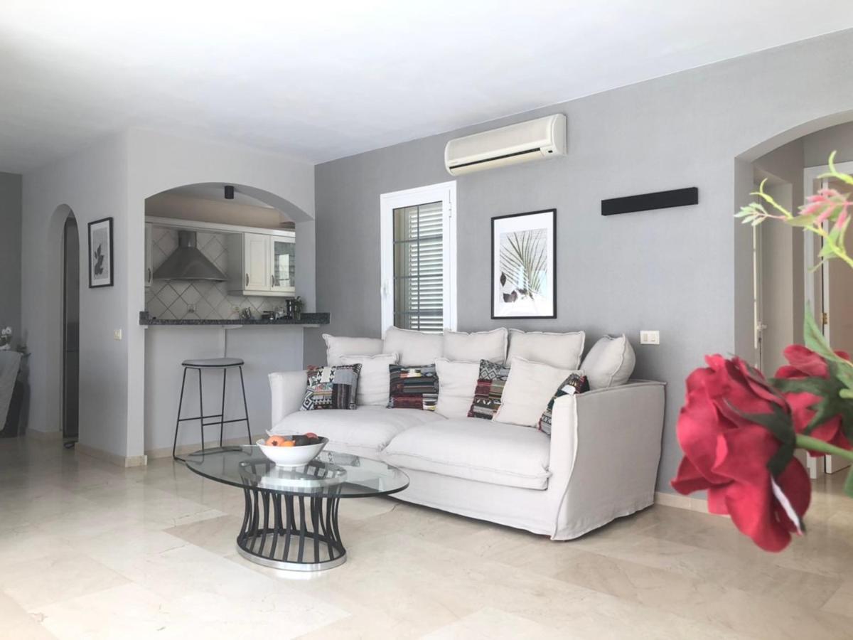 Seaside Luxurous Private 3 Bedroom With Swimming Pool Villa *