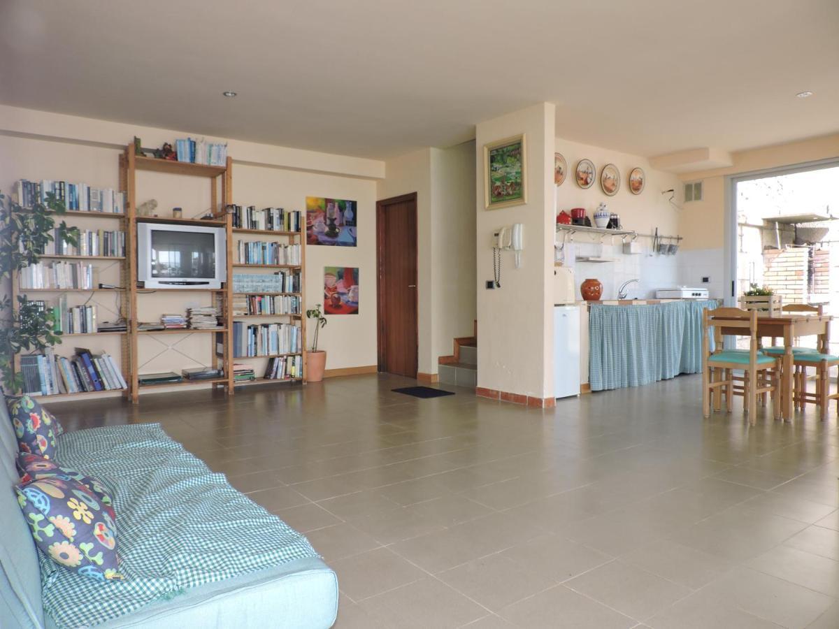 Casa Tamara, En Acorán - * Santa Cruz de Tenerife