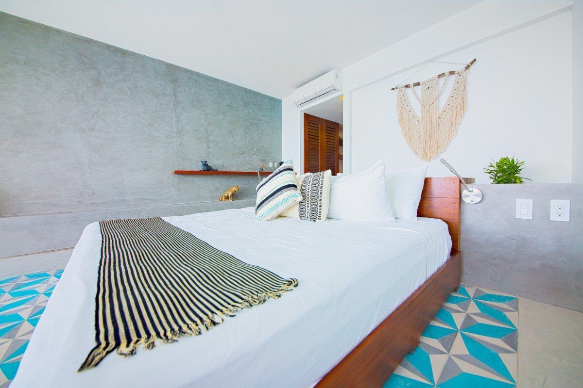 B Unique Hotel