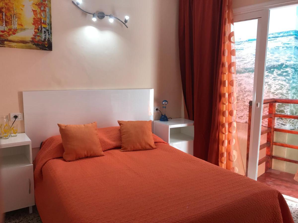 House In Puerto Santiago, To The Beach 100 Meters !!! *