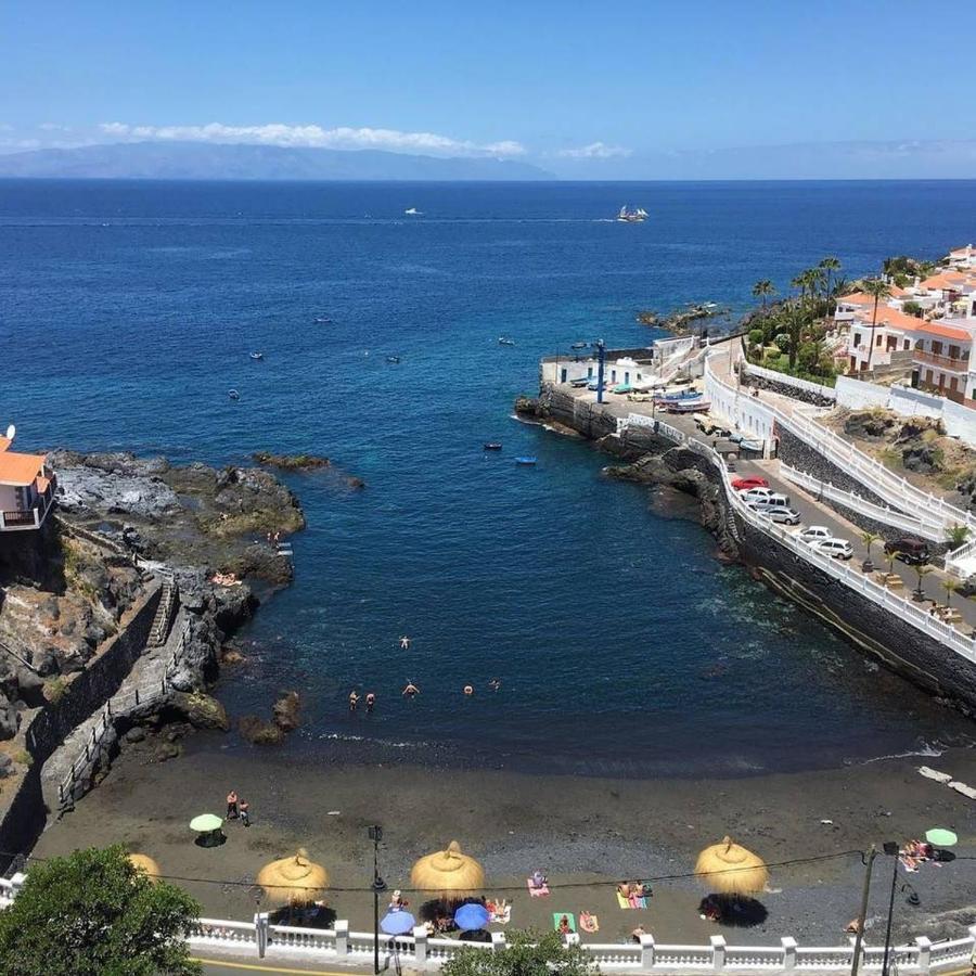 House In Puerto Santiago, To The Beach 100 Meters !!! Hébergement de vacances
