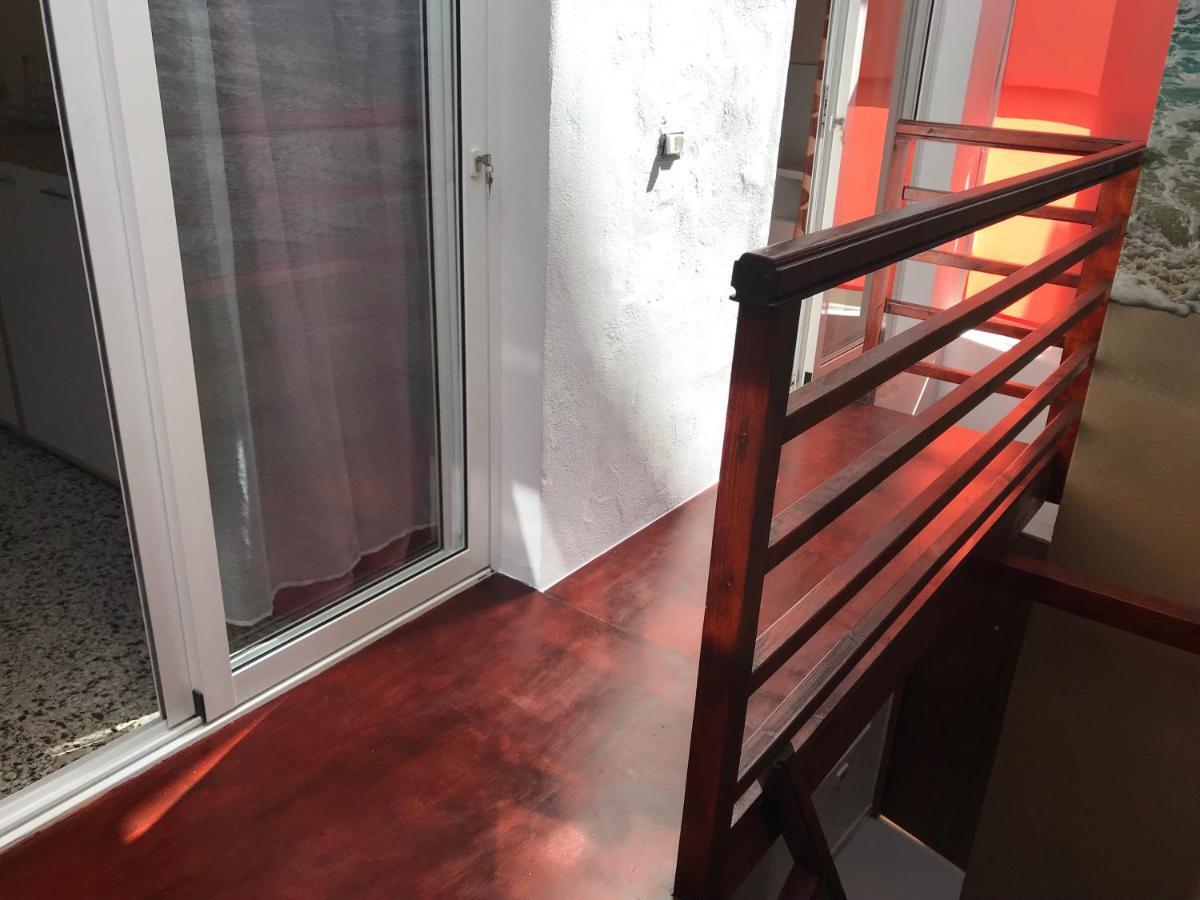 House In Puerto Santiago, To The Beach 100 Meters !!! * Puerto de Santiago (Tenerife)