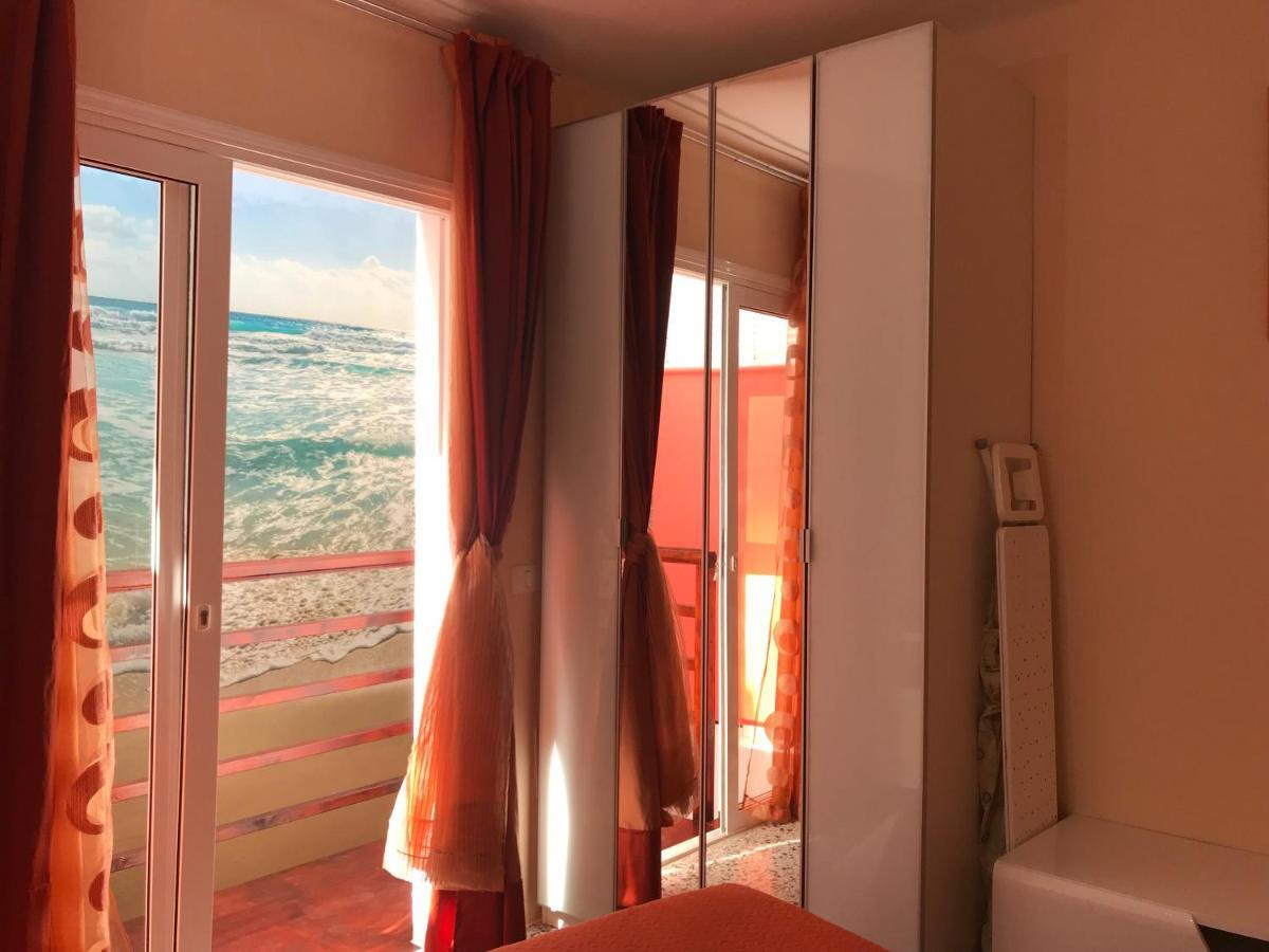 House In Puerto Santiago, To The Beach 100 Meters !!! *