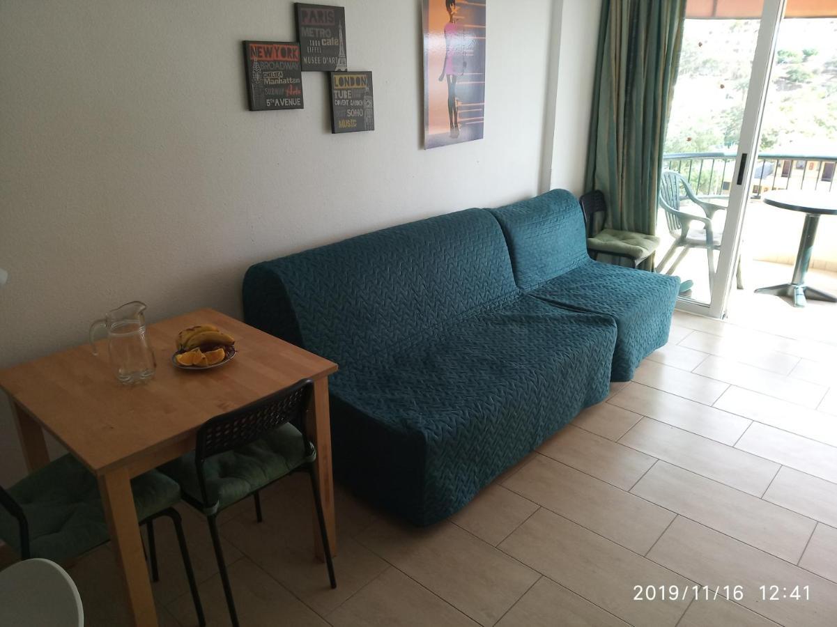 Torres Del Sol Sea View Apartment