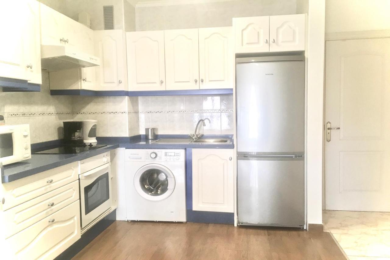 We House Apartment *