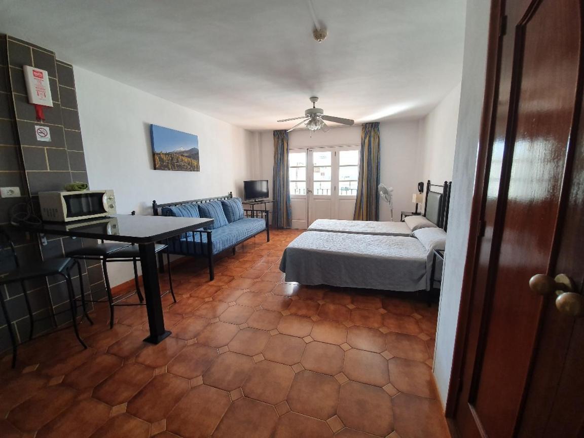 Pueblo Torviscas 3* Costa Adeje (Tenerife)
