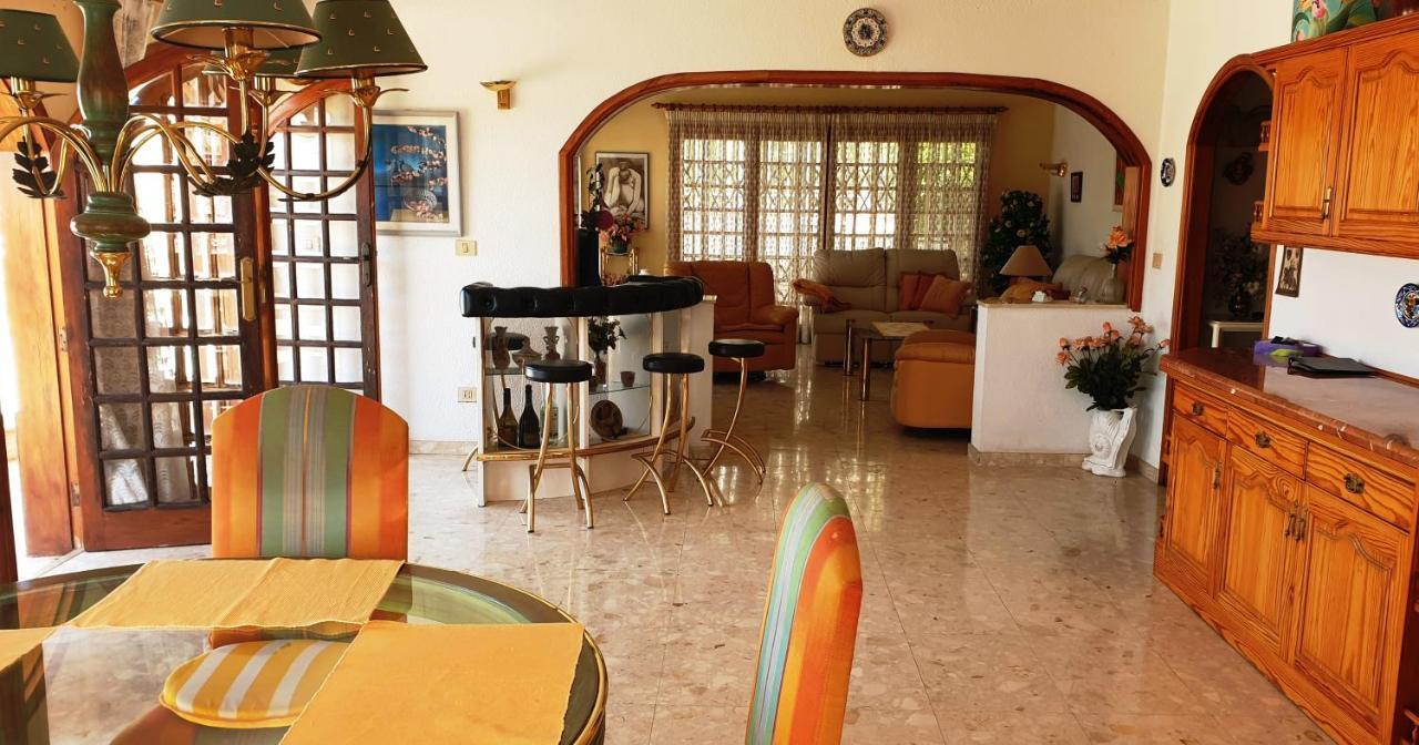 Holiday home Sunny House With Private Pool And Sea View Costa Adeje (Tenerife)