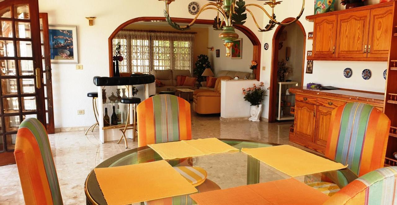 Holiday home Sunny House With Private Pool And Sea View
