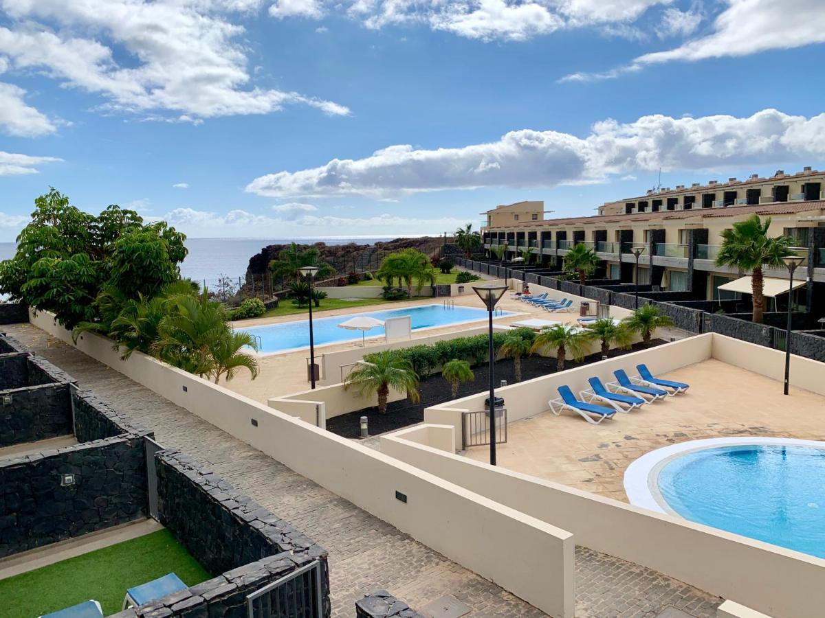 Townhouse 3 Bedrooms On The First Line Hébergement de vacances San Miguel de Abona