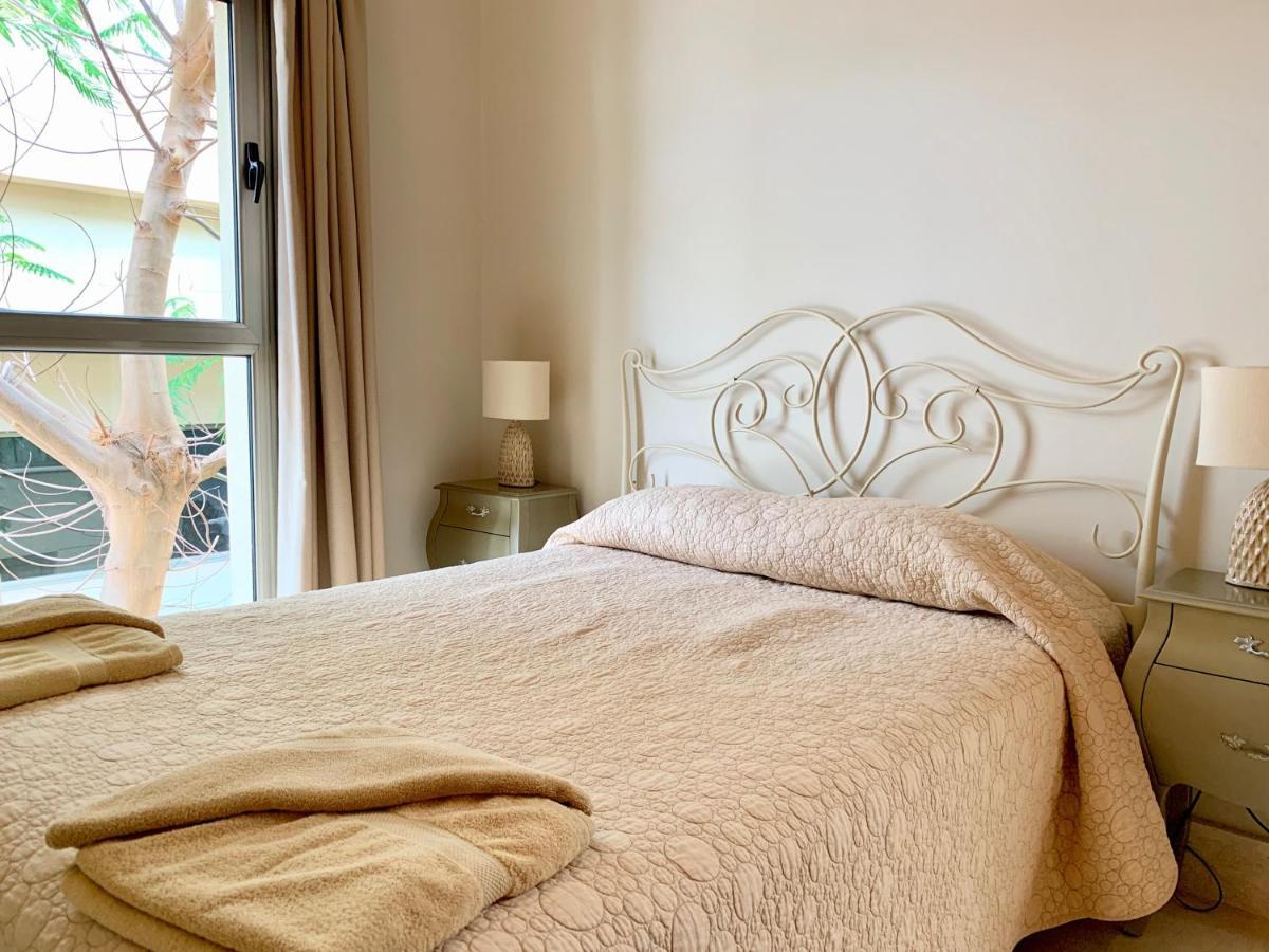 Townhouse 3 Bedrooms On The First Line Hébergement de vacances *