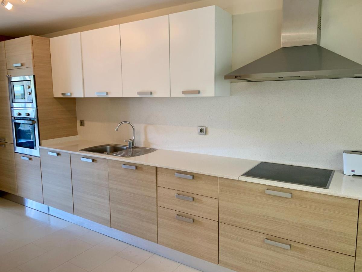 Townhouse 3 Bedrooms On The First Line Hébergement de vacances *