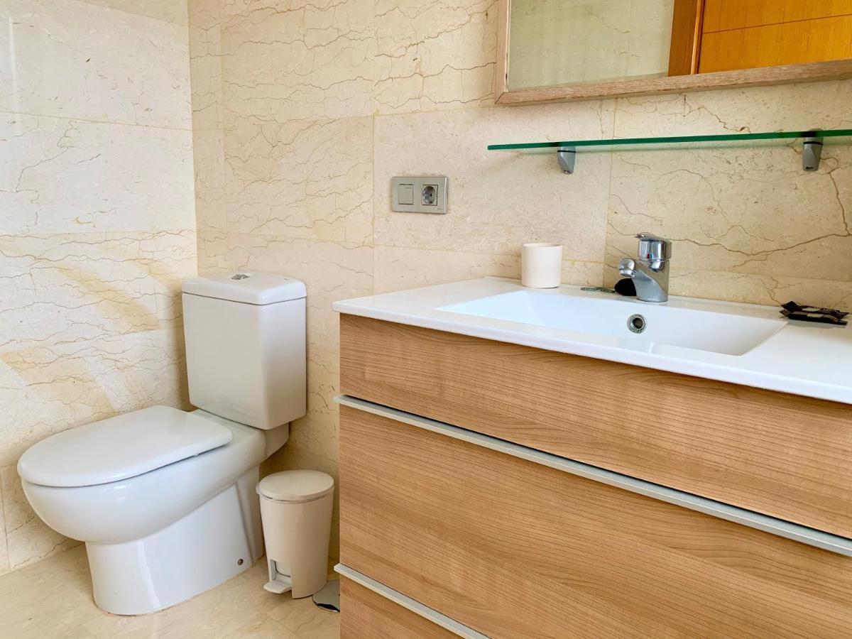 Townhouse 3 Bedrooms On The First Line *