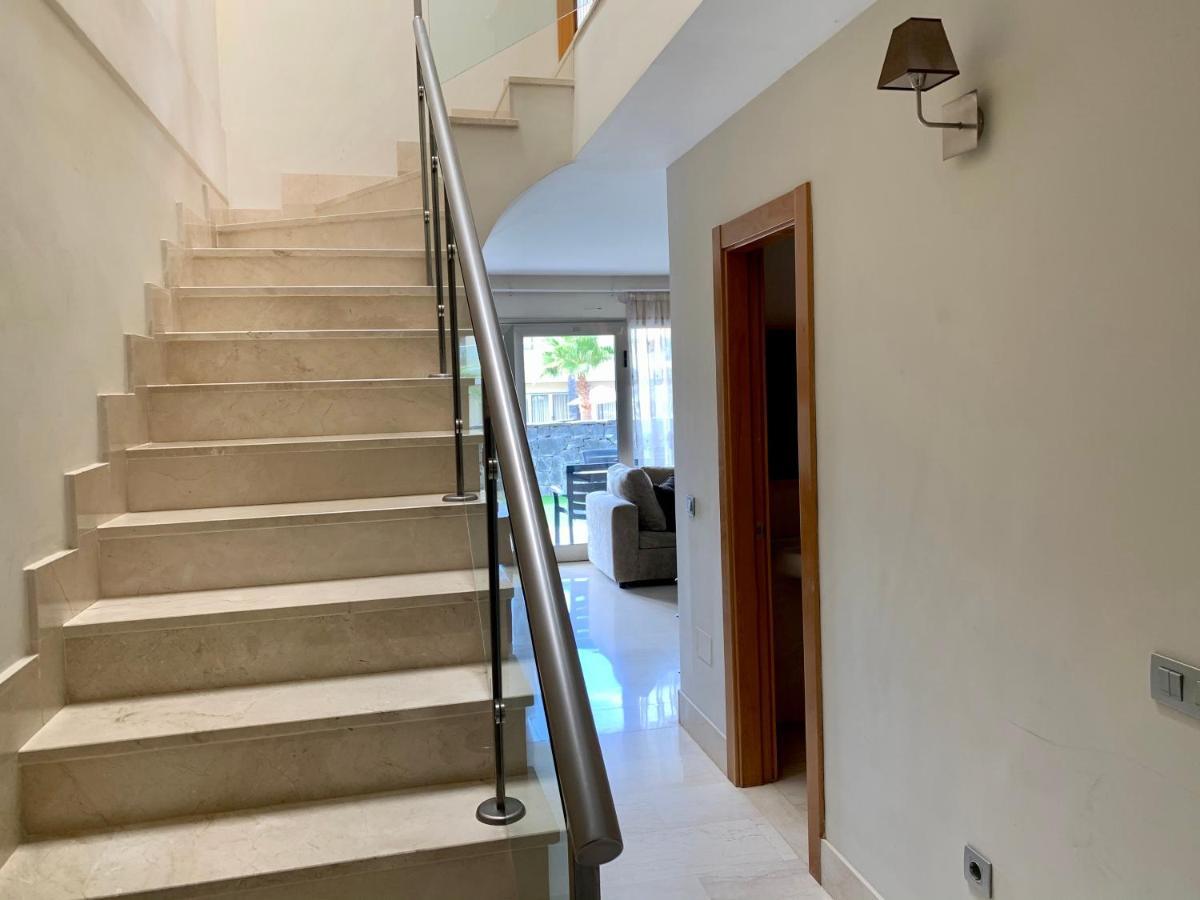 Hébergement de vacances Townhouse 3 Bedrooms On The First Line *