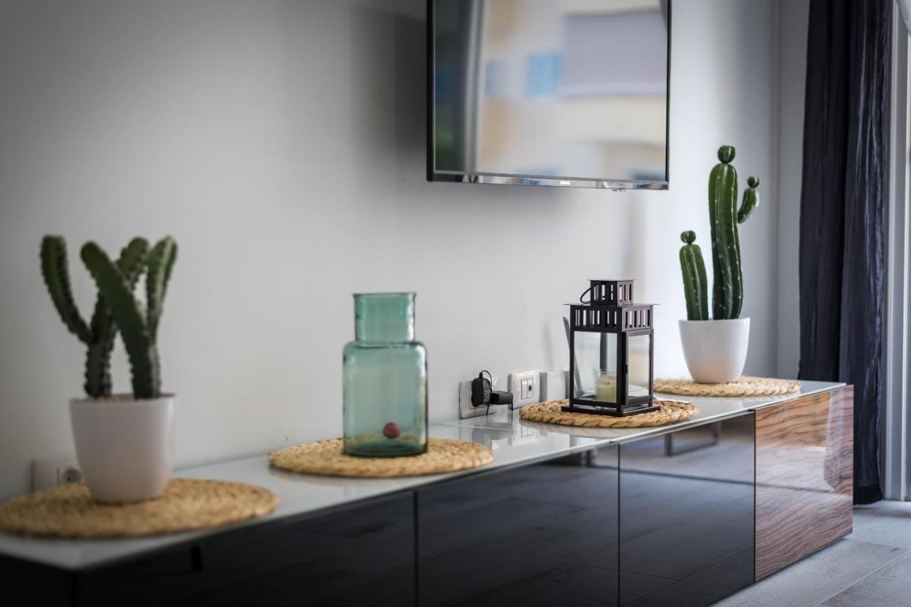 138 Los Angeles, Los Cristianos Close To The Ocean *