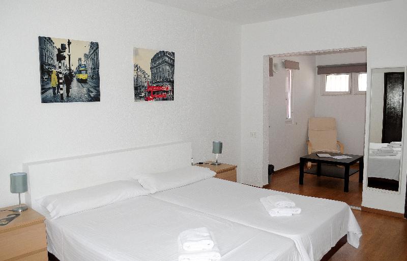 Flores Hotel