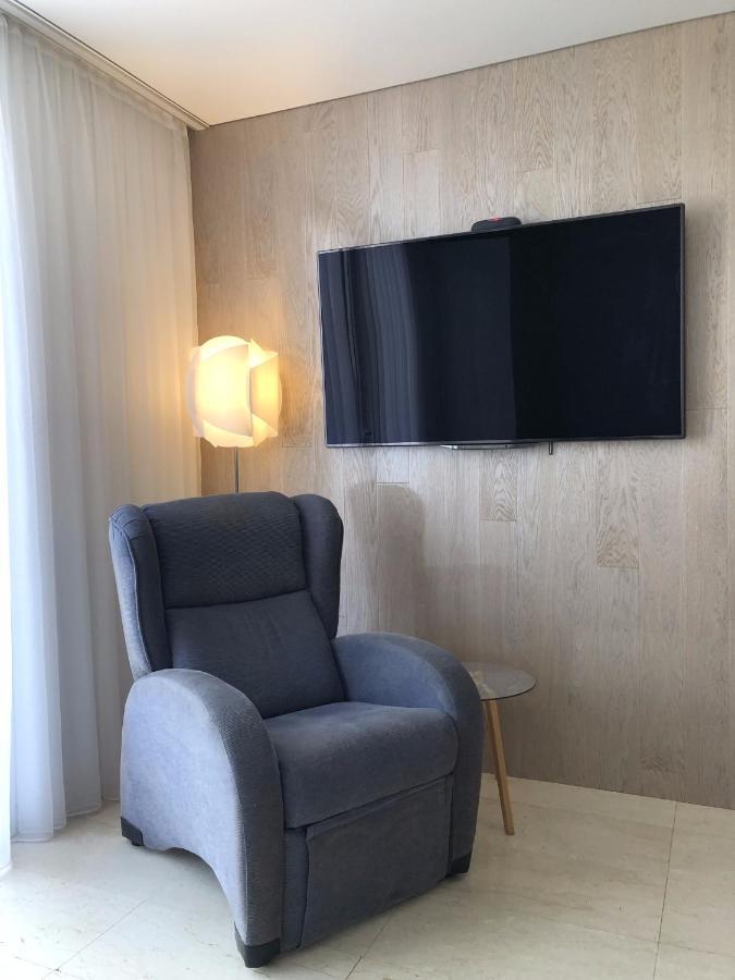 Lux&2jacuzzi. New! Golden Mile Americas, Parque Santiago 2. Pool Heated Sea Water 2 Bdr *