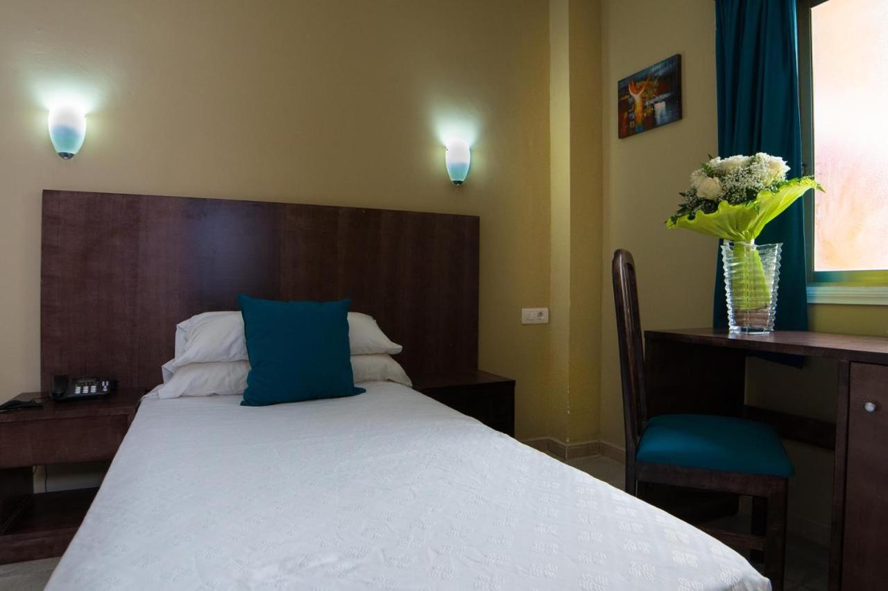Aeropuerto Sur Hotel San Isidro (Tenerife)