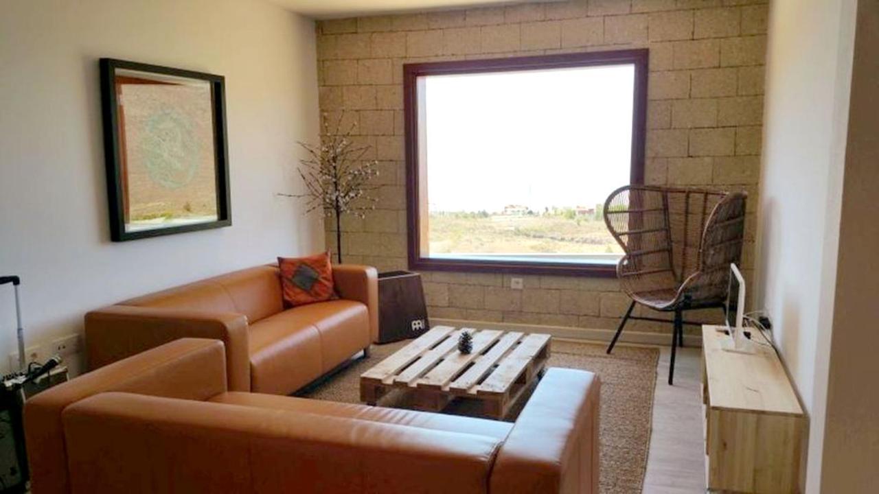 Hébergement de vacances Spacious House In Arona With Terrace And Garden