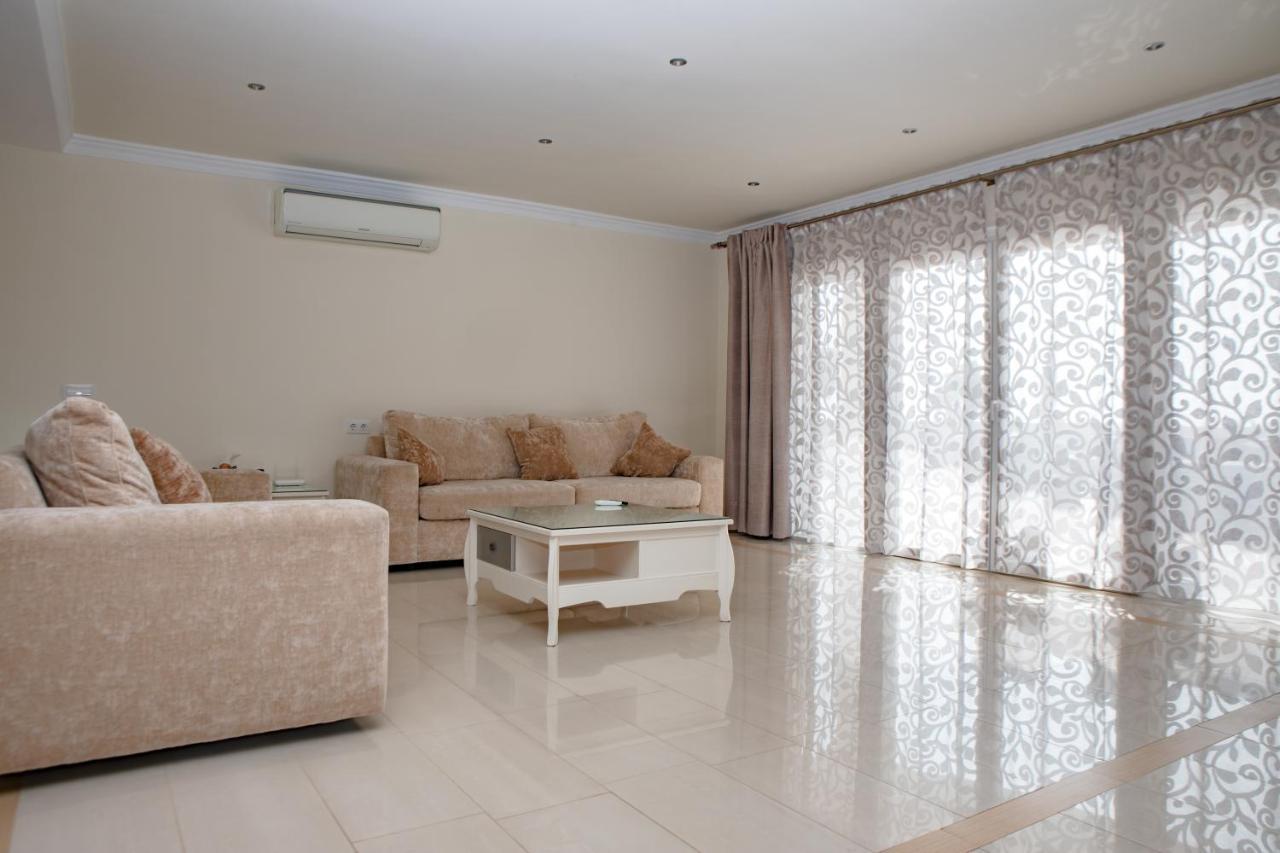 Luxury With Heated Pool Playa Paraiso (Tenerife)