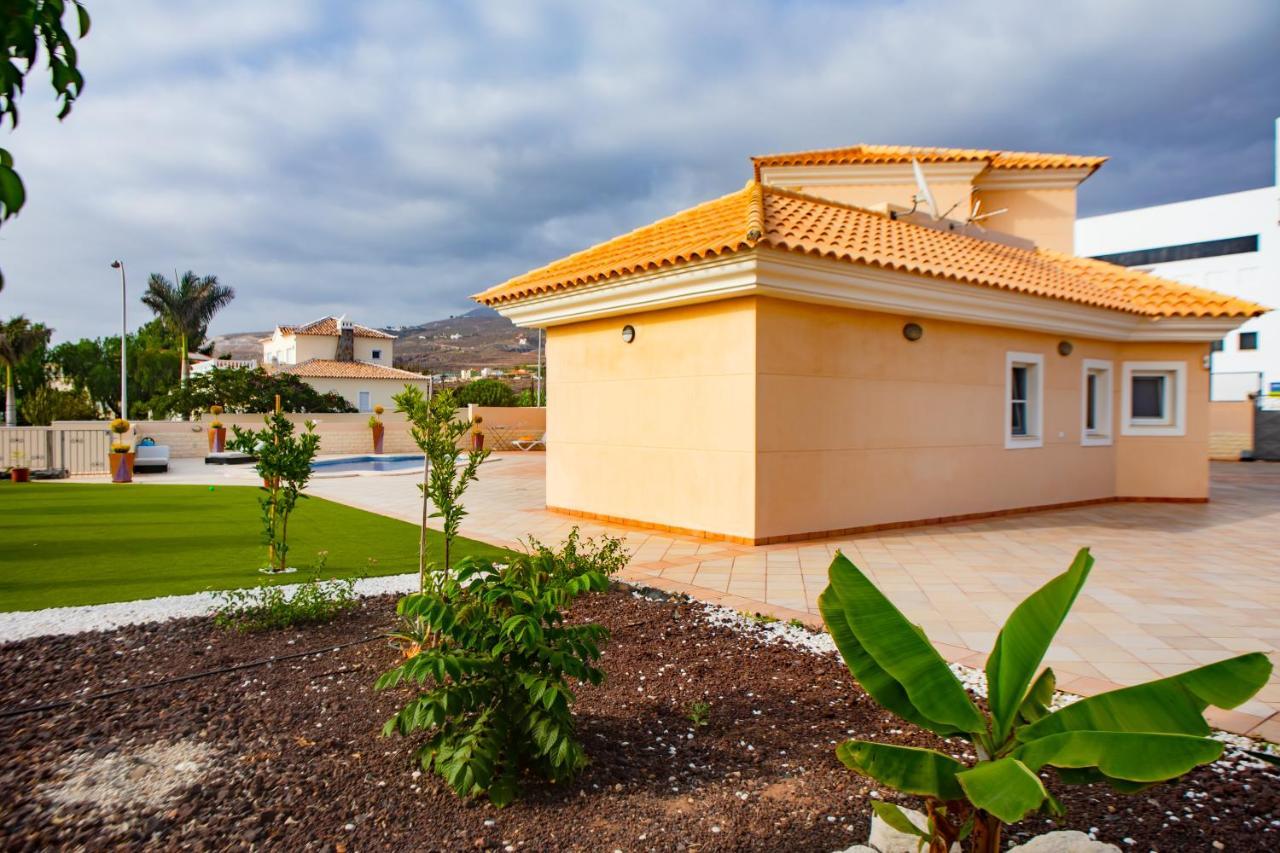Luxury With Heated Pool Villa Playa Paraiso (Tenerife)