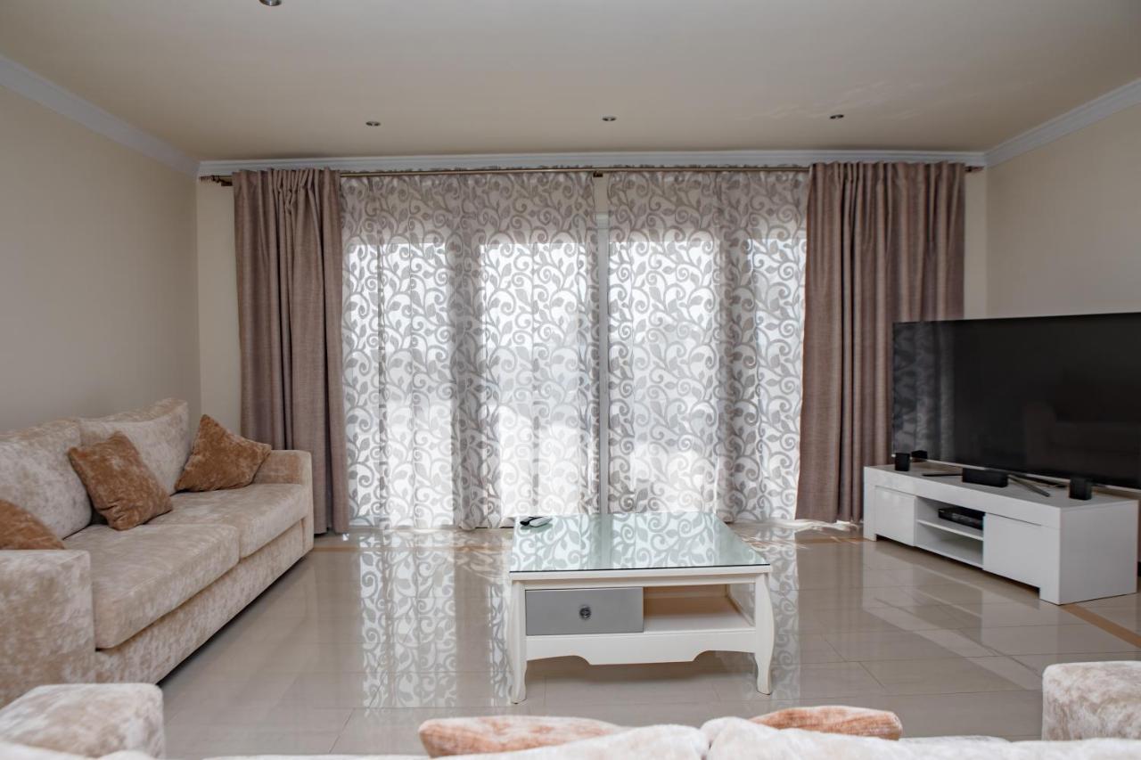 Luxury With Heated Pool Playa Paraiso (Tenerife)