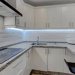 Heated Pool Stylish 3 Bedrm Apartment Los Cristianos
