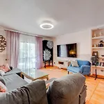 Villa \