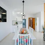 1301 Very Nice Apartment With Amazing Sea View