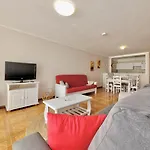 Silvana Sunny Apartment