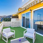 Luxury Apartment With Stunning Ocean View