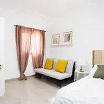 Eden Rentals B01 Surfy Stylish Bed&Coffee Room