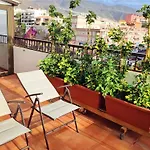 Piso En Candelaria Con Terraza, Vistas Al Mar, Aire Acondicionado Y Garaje