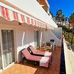 Cozy Sea Views Apartment In Costa Adeje