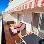 Cozy Sea Views Apartment In Costa Adeje